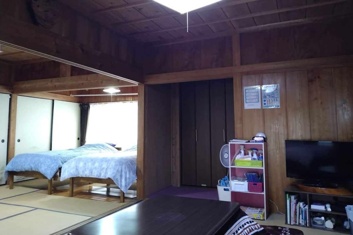1 bedroom, down comforters, blackout drapes, soundproofing
