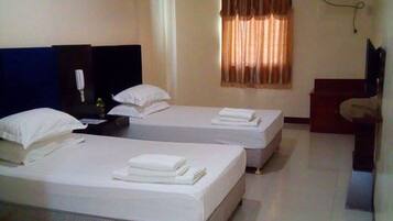 Desk, free WiFi, bed sheets