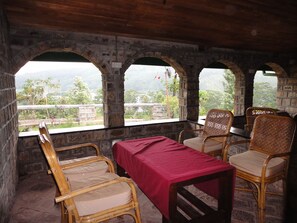 1 多间卧室、办公桌、免费 WiFi