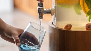 朝食 (ビュッフェ)、毎日提供 (無料)