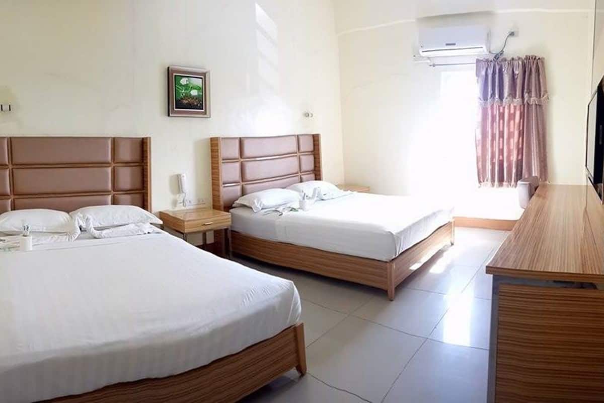 Family Room | Meja