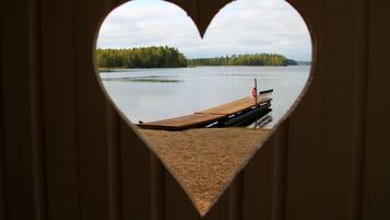 Private beach, sun-loungers, kayaking, rowing