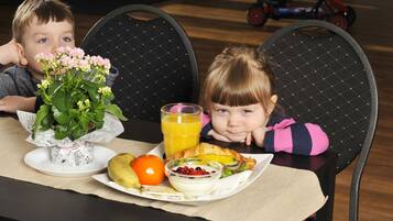 Free daily buffet breakfast