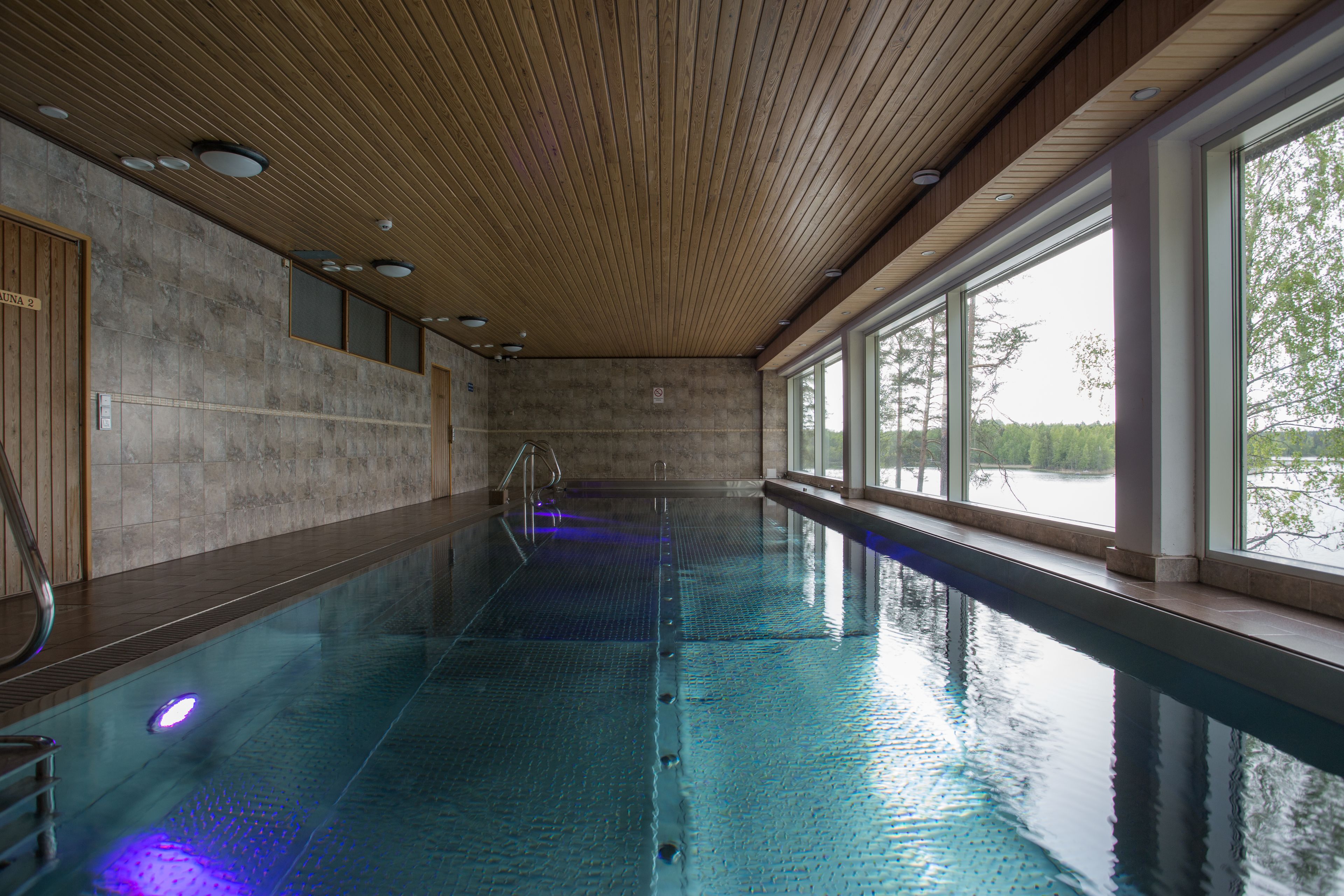 indoor pool, pool loungers