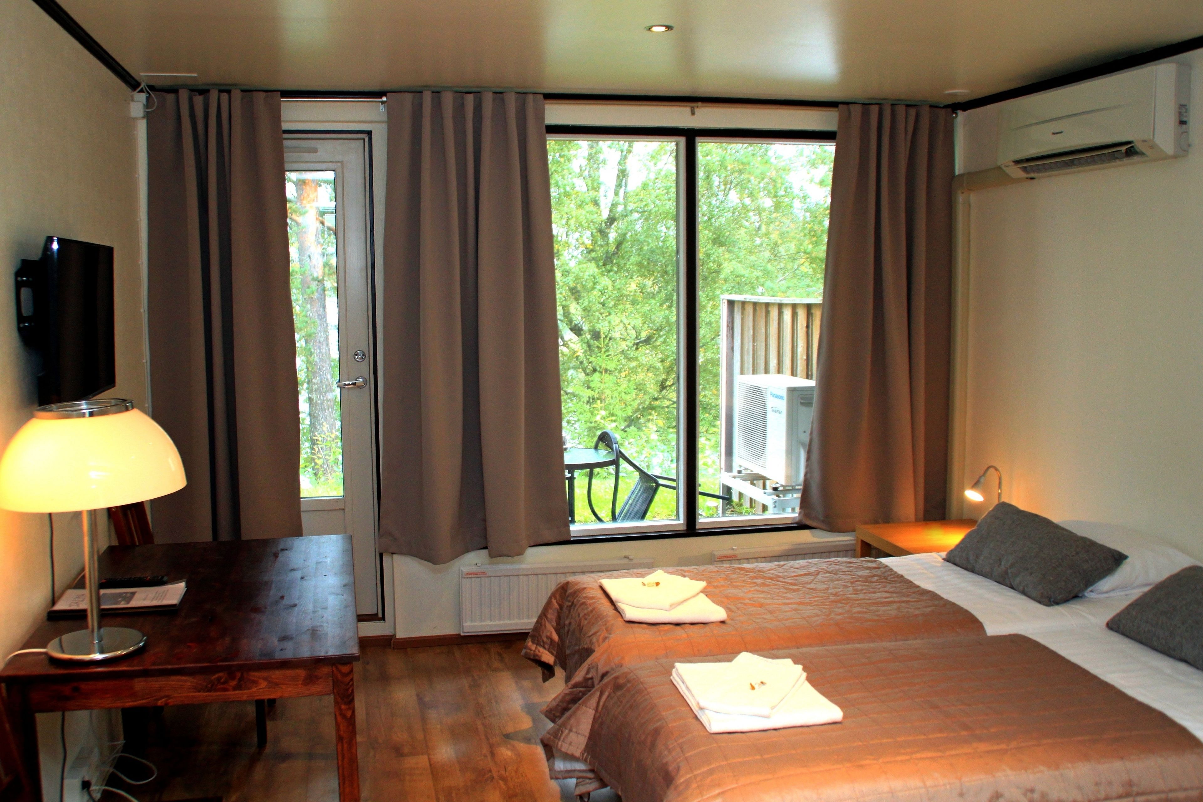 comfort twin room, 2 single beds, lake view | 1 bedroom, desk, soundproofing, free wifi