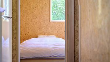 Family Cottage | Down comforters, free WiFi