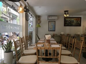 Food and drink - Saigoneer Hotel (Ho Chi Minh City)