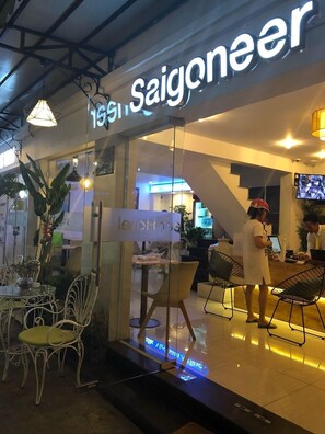 View from property - Saigoneer Hotel (Ho Chi Minh City)