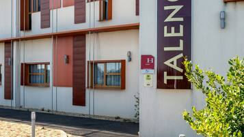 Voorkant van accommodatie