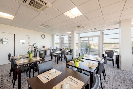 Daily buffet breakfast (EUR 10 per person)