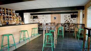 Bar (en la propiedad)