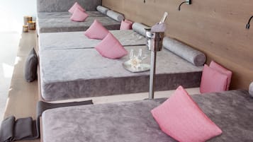 Sauna, steam room, massages