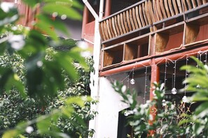 Standard Twin Room | Private kitchen | Full-size fridge, microwave, oven, stovetop - Shaoxing Luxun Native Place Youth Hostel (Shaoxing)
