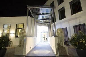 Entrada al alojamiento