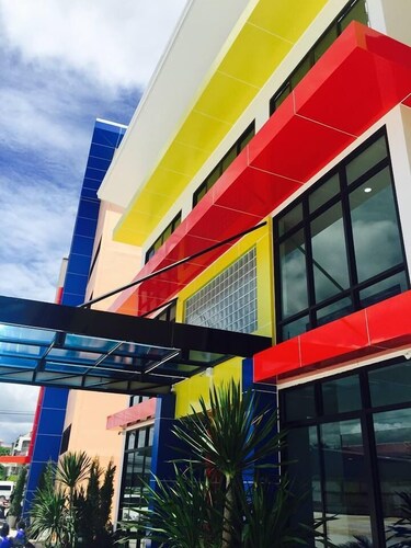 โรงแรมซากุระบัดเจ็ท