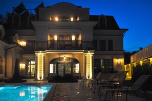 Front of property - evening/night