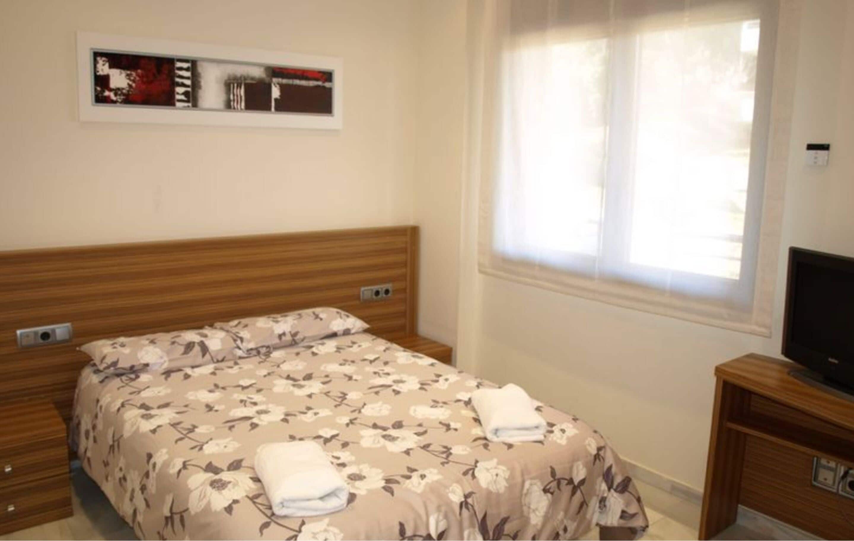 1 chambre, bureau, espace de travail pour ordinateur portable