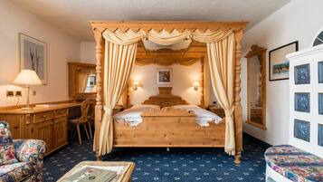 Comfort tweepersoonskamer | Een minibar, een kluis op de kamer, babybedden, gratis wifi