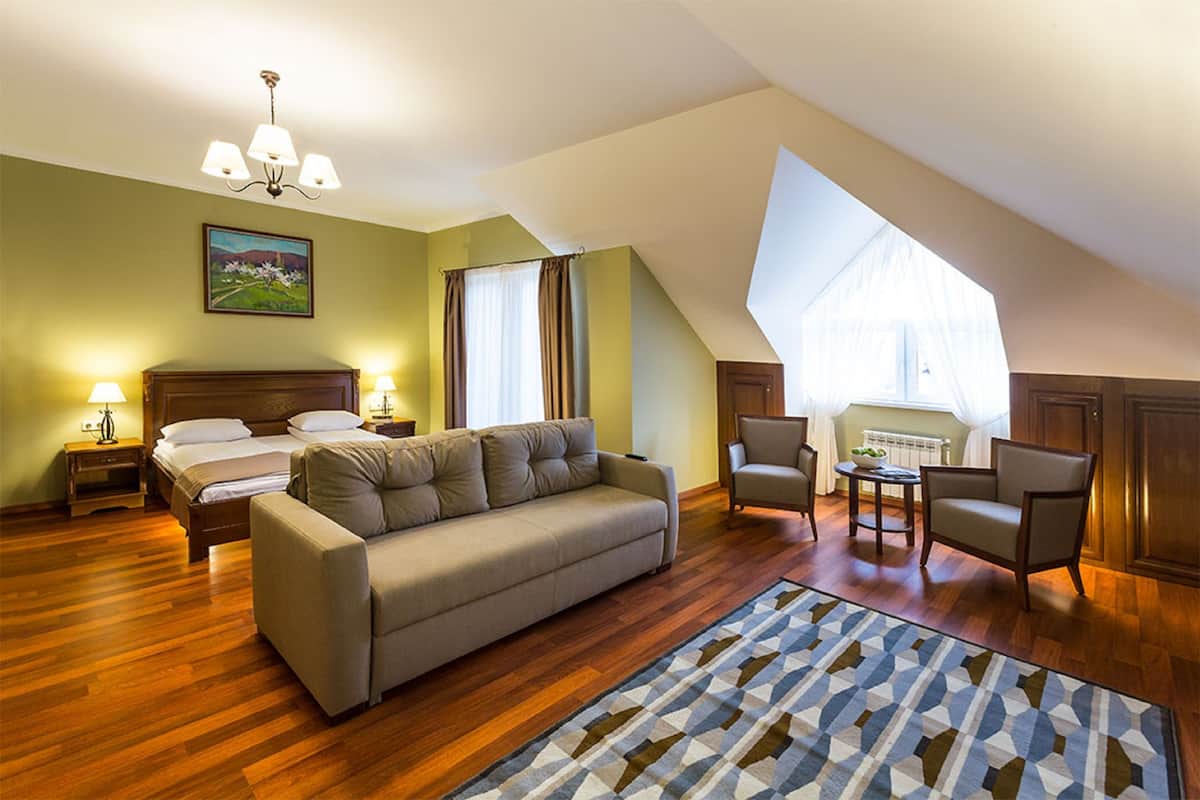 Comfort Apartment | 1 bedroom, premium bedding, in-room safe, desk