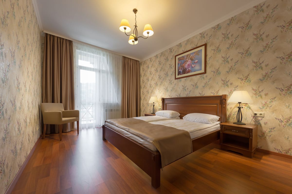 Family Apartment | 1 bedroom, premium bedding, in-room safe, desk