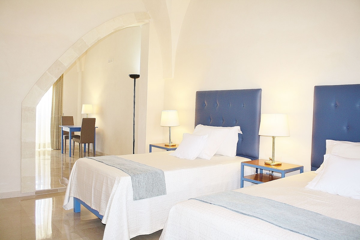 Romantic Suite, Terrace, Vineyard View