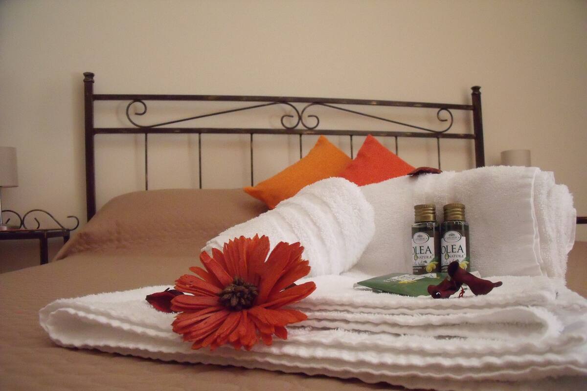 Superior Triple Room, Balcony | Room amenity