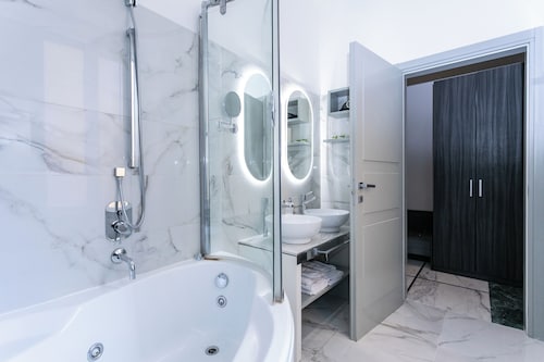 Cesare ai Cavalieri Suites