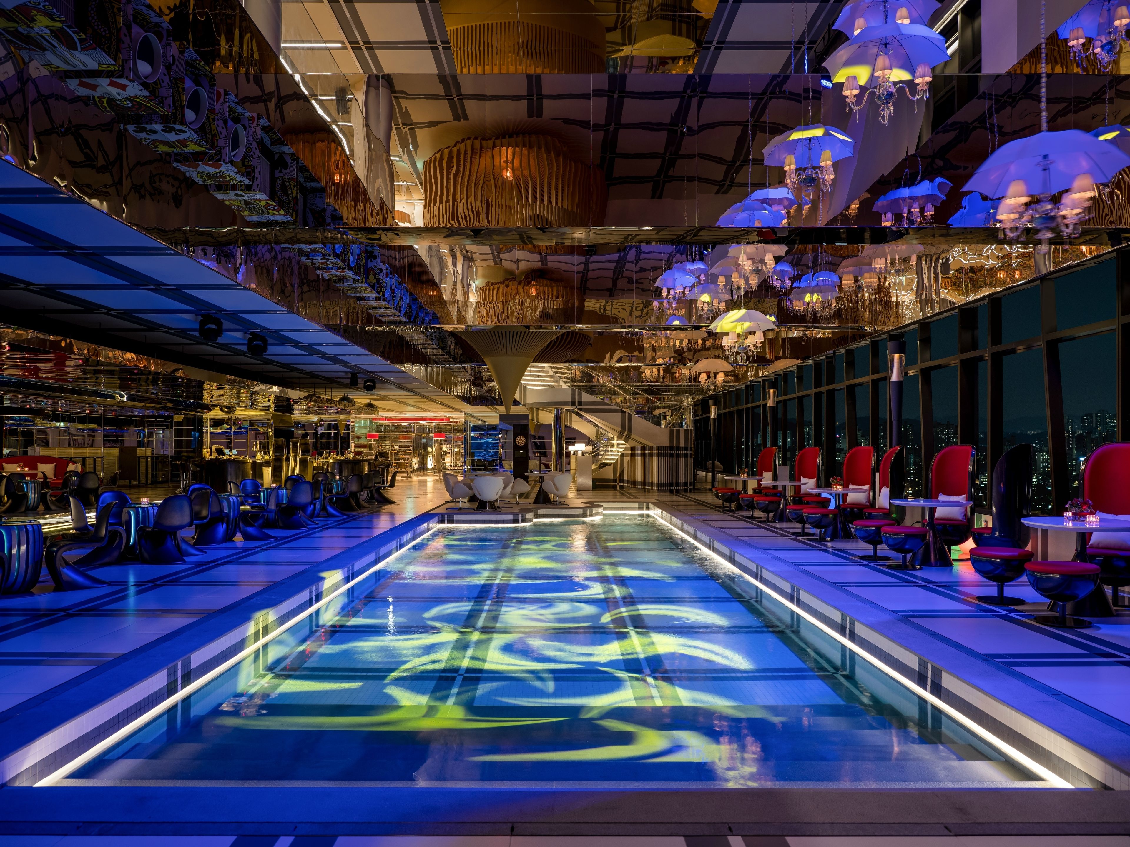 lunch, dinner and brunch served