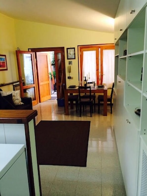 Huoneisto, 1 makuuhuone (Colosseo 3 - Via del Boschetto 88) | Oleskelualue