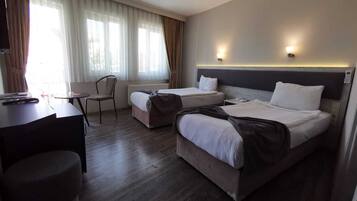 Chambre Standard Double ou avec lits jumeaux