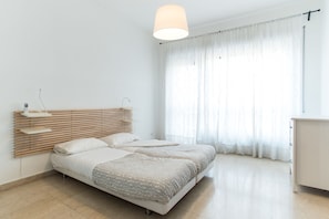 Apartment, 4 Bedrooms (Via Anastasio II, 167) - House in the city (Rome)