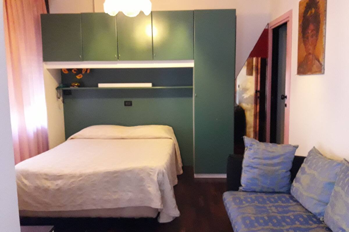 Double Room | In-room safe, desk, cribs (free), rollaway beds (surcharge)