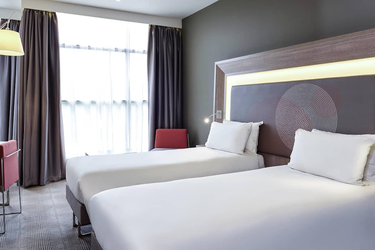 Standard Room, 2 Twin Beds | Memory foam beds, in-room safe, desk, blackout drapes