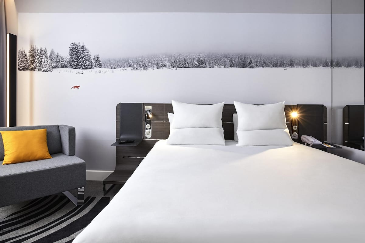 Memory foam beds, in-room safe, desk, blackout drapes