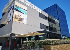 Fachada da propriedade