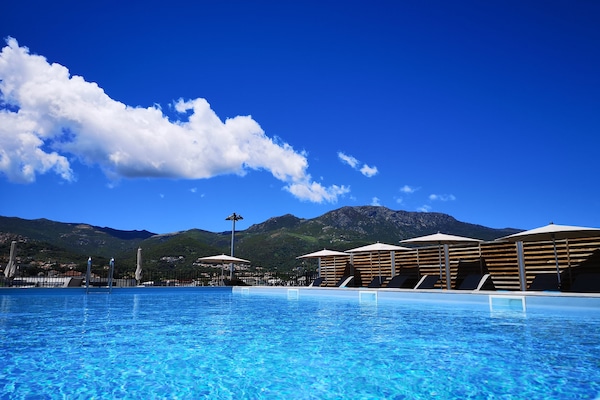 Pemandangan dari hartanah