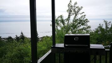 Queen Suite, Sea View | Terrace/patio