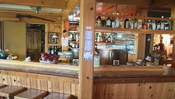 Bar (in der Unterkunft)