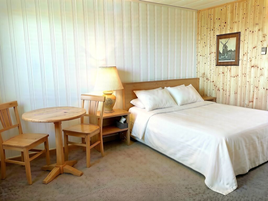 Superior Queen Room, Sea View | Desk, soundproofing, free WiFi, bed sheets