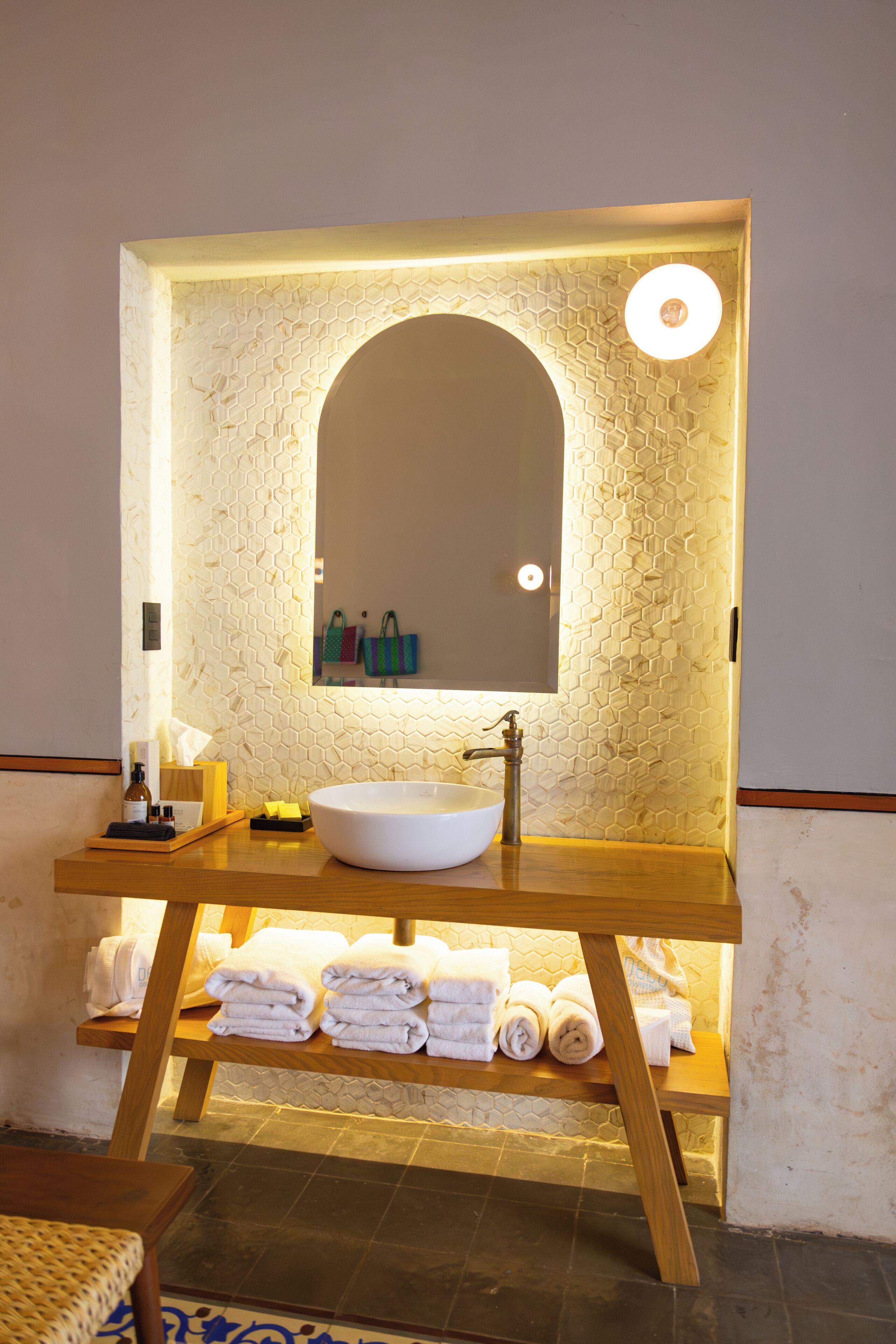 Photo - Decu Downtown