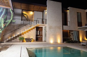 Outdoor pool, sun loungers