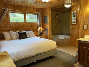 Cabin Deluxe, 1 phòng ngủ, lò sưởi, cạnh hồ | Trang trí khác biệt, trang bị nội thất với thiết kế riêng biệt 