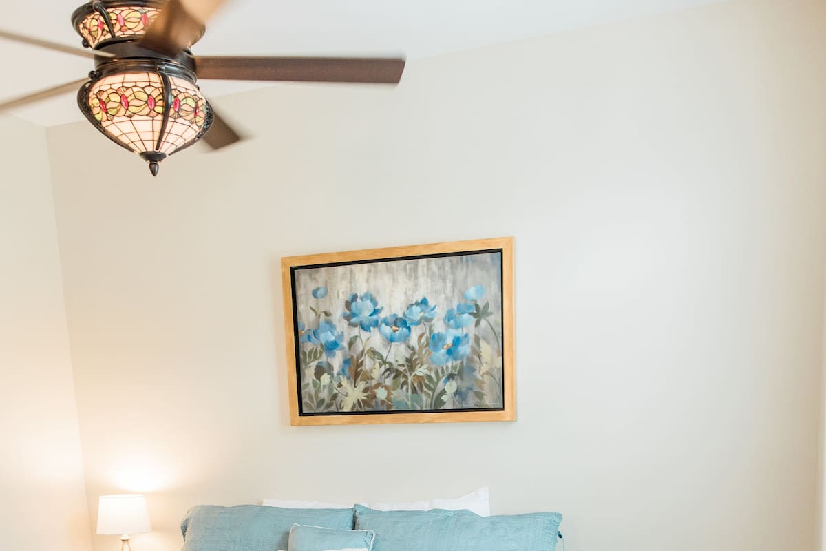 Comfort Suite, Fireplace, Lake View | WiFi (free)