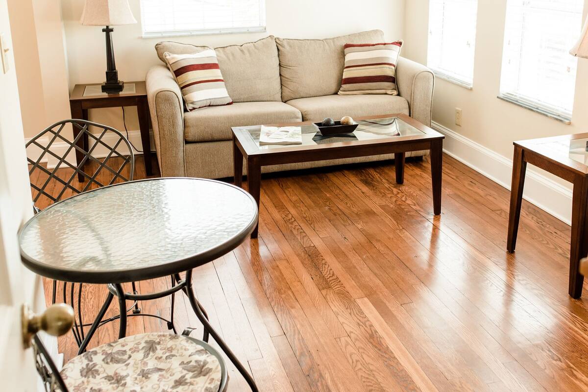 Family Double Room, 2 Bedrooms, Kitchen, Corner | Living area | Flat-screen TV