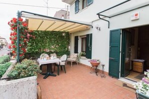 Căn hộ, 3 phòng ngủ | Hiên