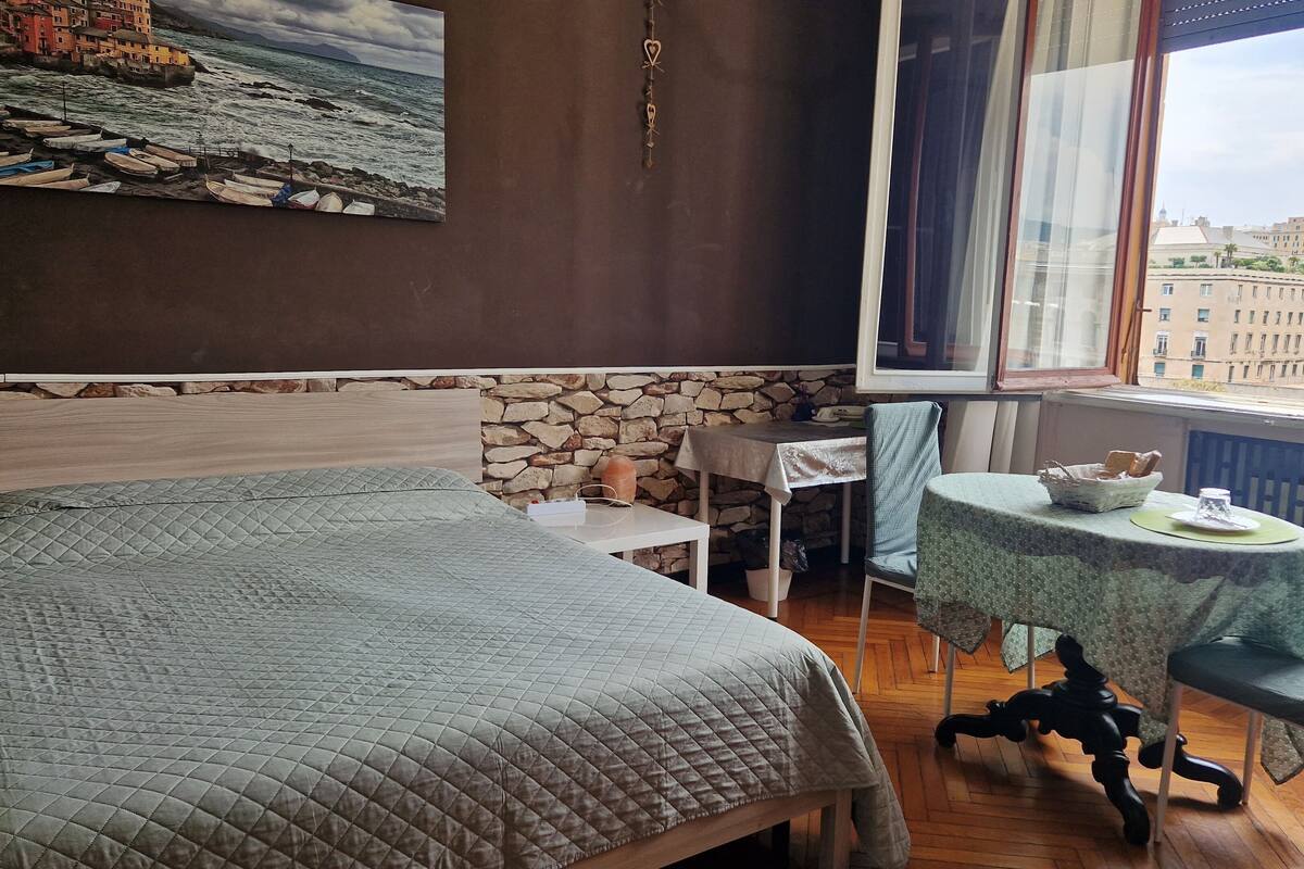 Classic Double or Twin Room, 1 Bedroom, Shared Bathroom, Tower (External) | Premium bedding, down comforters, Select Comfort beds