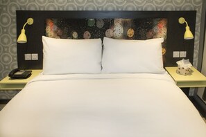 In-room safe, desk, blackout curtains, soundproofing - Best Western Plus London Wembley Hotel (Wembley)