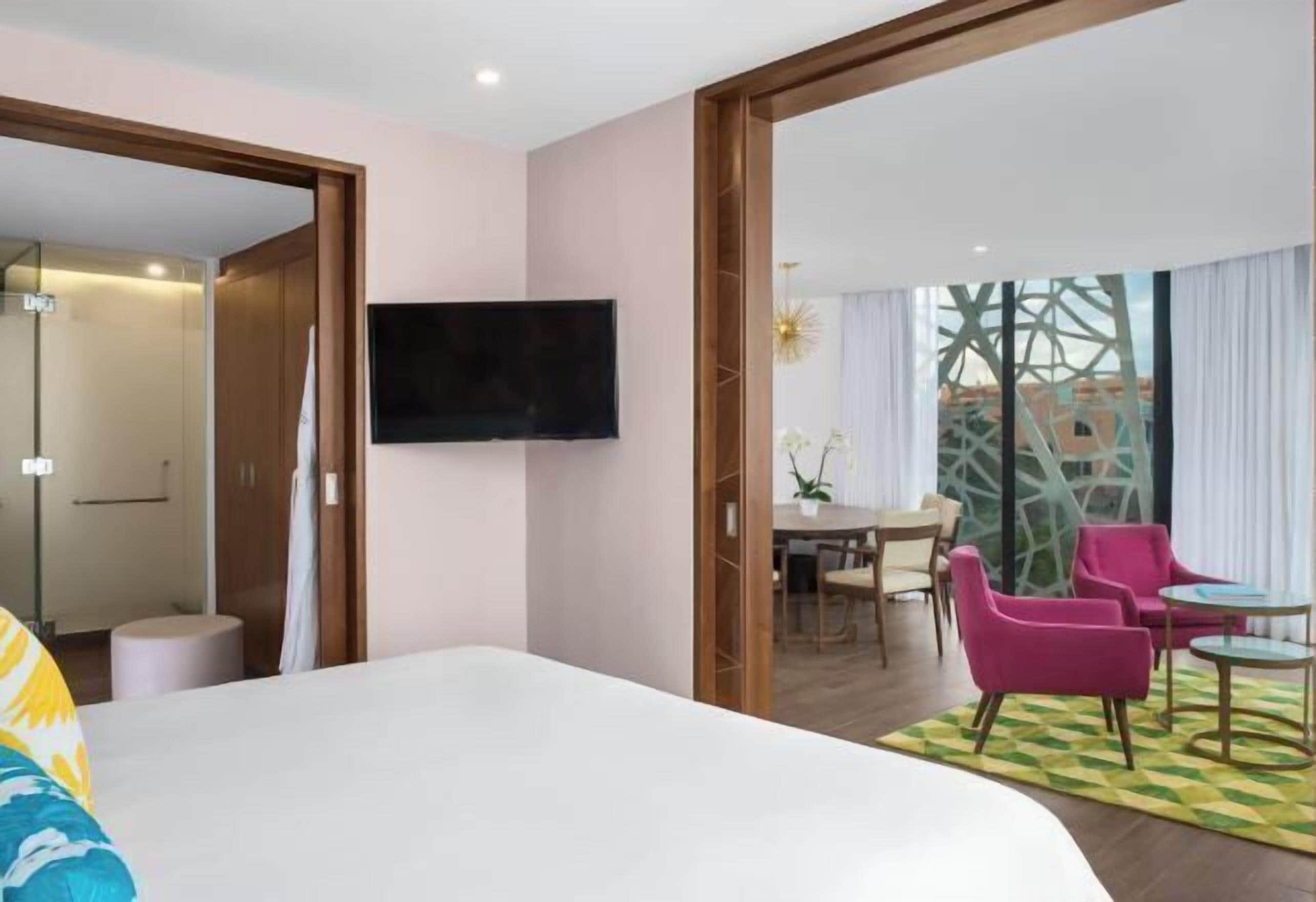 Premium bedding, minibar, in-room safe, individually decorated