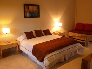 Executive Suite | Down comforters, blackout drapes, iron/ironing board, rollaway beds - Los Platanos Cabañas & Suites (Paso del Rey)