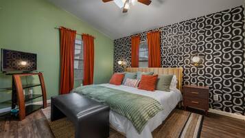 6 Schlafzimmer, Schreibtisch, BĂŒgeleisen/BĂŒgelbrett, kostenloses WLAN